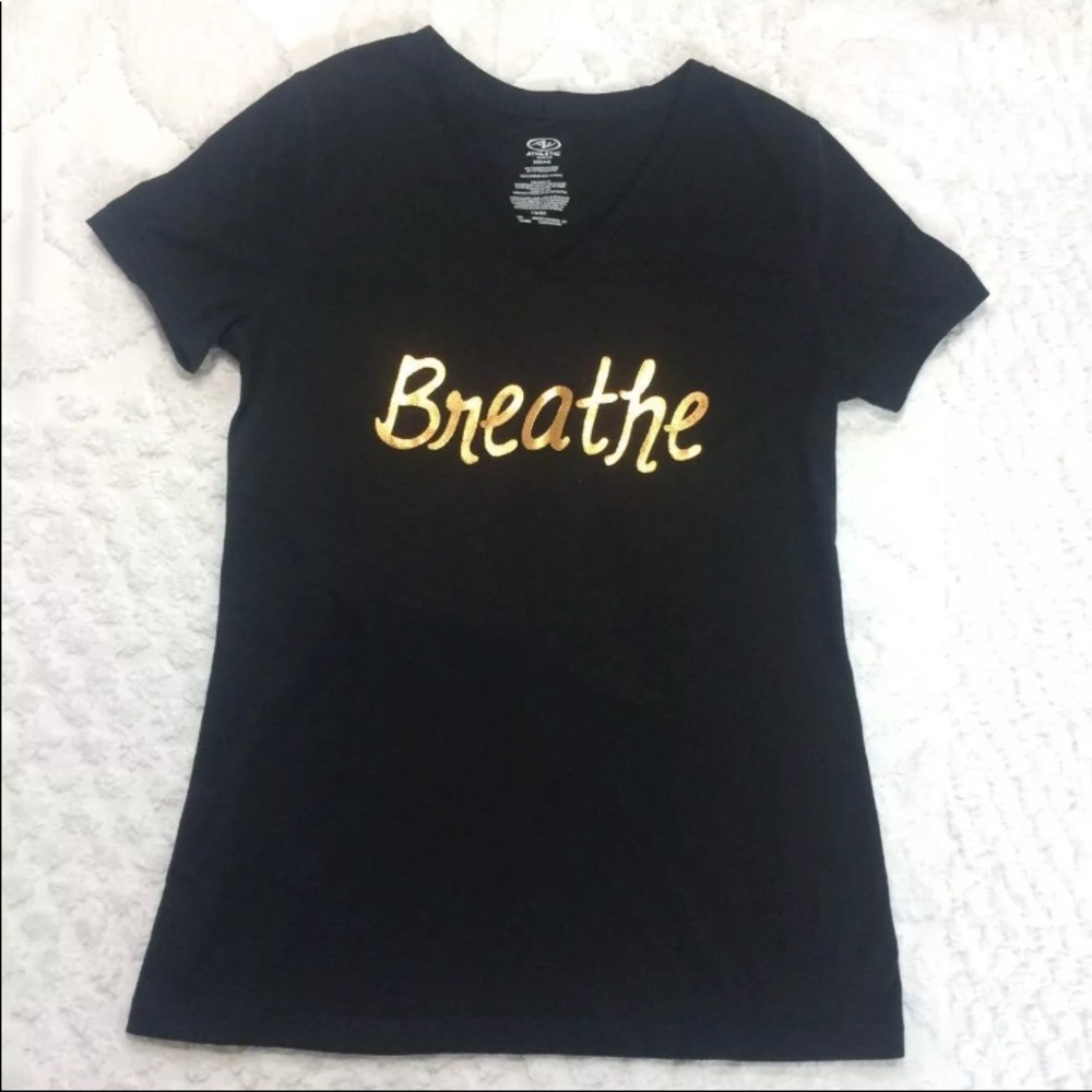 Athletic Works Breathe Graphic Tee size S 4-6